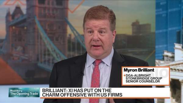 美经济学家：特朗普正与全球经济玩“俄罗斯轮盘赌”