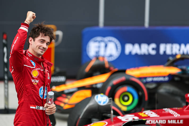 勒克莱尔被“幻影进站”欺骗痛失领奖台<strong></p>
<p>btx币</strong>,迈凯伦车队成为F1上半赛季大赢家