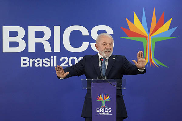 巴西总统卢拉:我要给中印打电话<strong></p>
<p>币改</strong>,讨论金砖联手应对特朗普