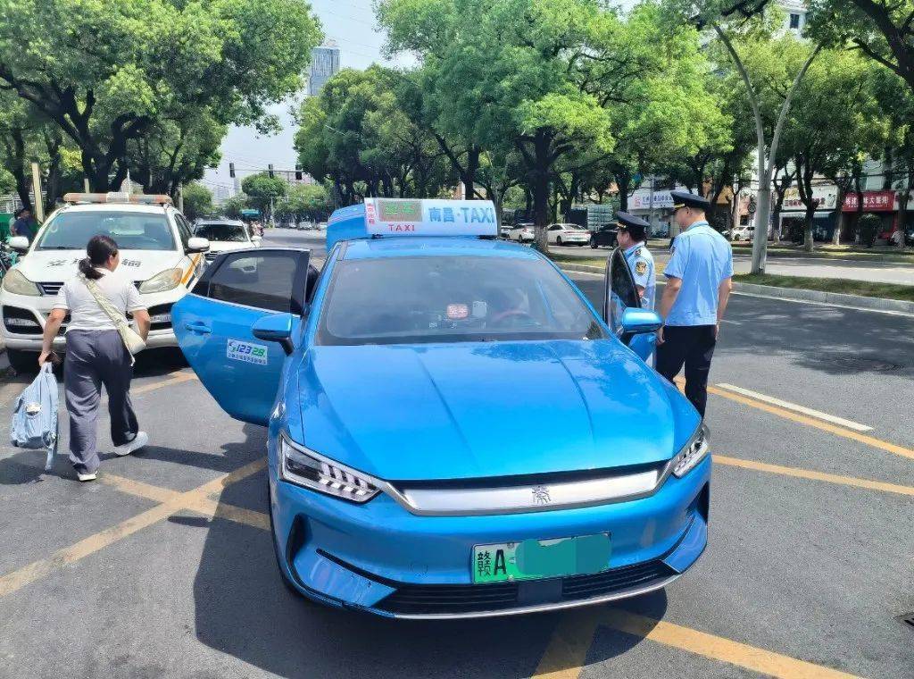 南昌女子叫出租车付103元车费投诉司机故意绕道<strong></p>
<p>黄埔军校</strong>,交通执法部门:罚款200元,责令退还多收取的车费