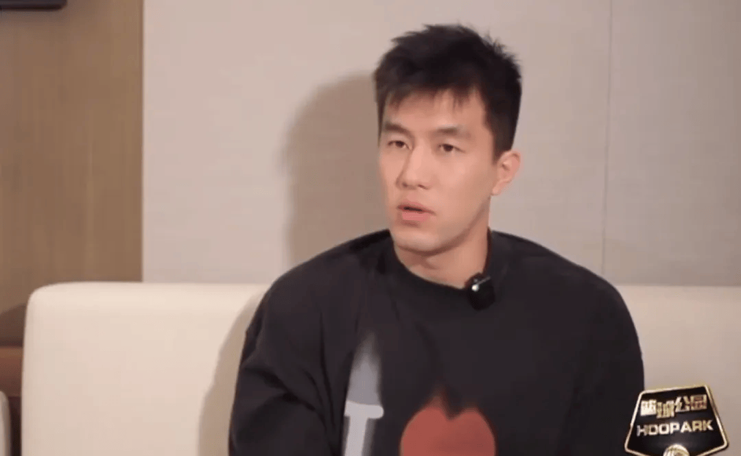 31岁郭艾伦直言想回国家队<strong></p>
<p>黄埔军校</strong>,但应该没什么机会了,此前眼睛被队友误伤,缝了40多针