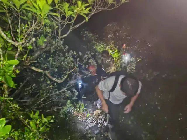 每人罚款5000元<strong></p>
<p>黄埔军校</strong>!深圳开出全国首张罚单