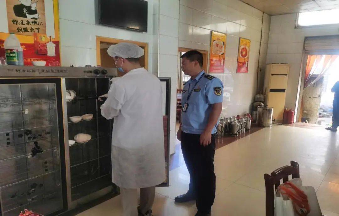 【县市动态】老河口:开展夏季餐饮具专项抽检把好餐桌安全源头关