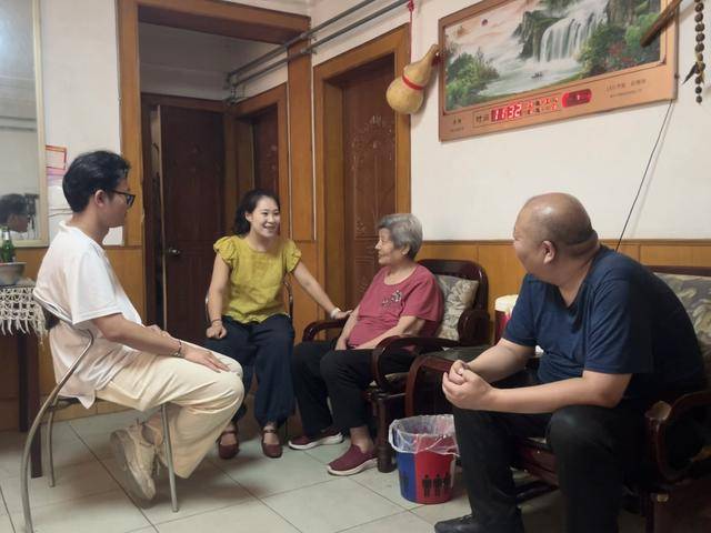 河南95后高校女辅导员“没苦硬吃”：暑假自驾1000公里家访<strong></p>
<p>币多多交易</strong>，从电三轮到汽车，已坚持两年