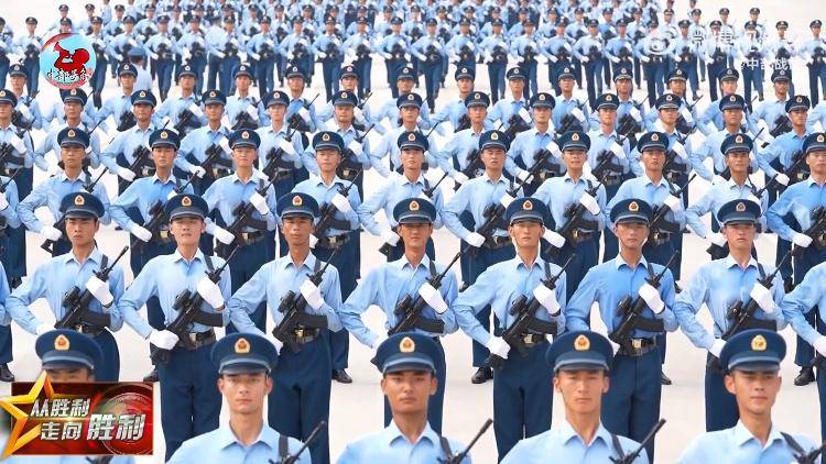 九三阅兵倒计时5天<strong></p>
<p>智能炒币软件</strong>!空中梯队多型新机将首次受阅 队员练就“米秒不差”