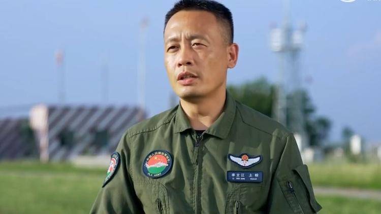 九三阅兵倒计时5天<strong></p>
<p>智能炒币软件</strong>!空中梯队多型新机将首次受阅 队员练就“米秒不差”