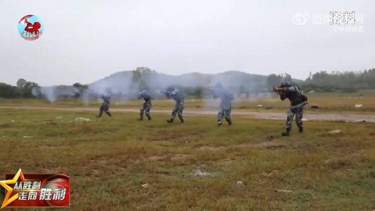 九三阅兵倒计时5天<strong></p>
<p>智能炒币软件</strong>!空中梯队多型新机将首次受阅 队员练就“米秒不差”