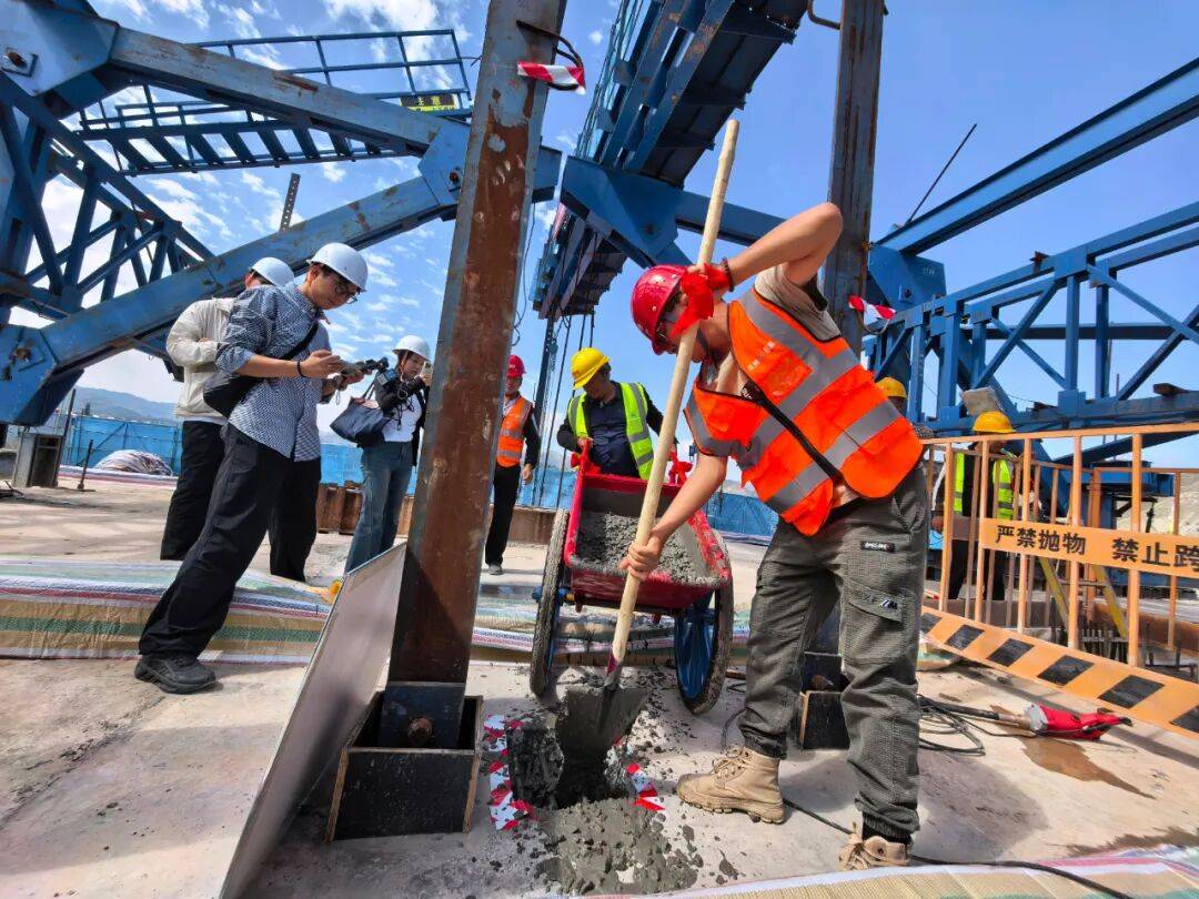 全面贯通<strong></p>
<p>智能炒币软件</strong>,预计年底通车!