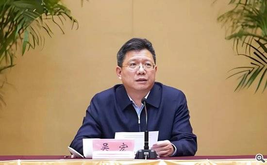 苏州工业园的“破窗效应”<strong></p>
<p>智能炒币软件</strong>，管委会主任吴宏落马