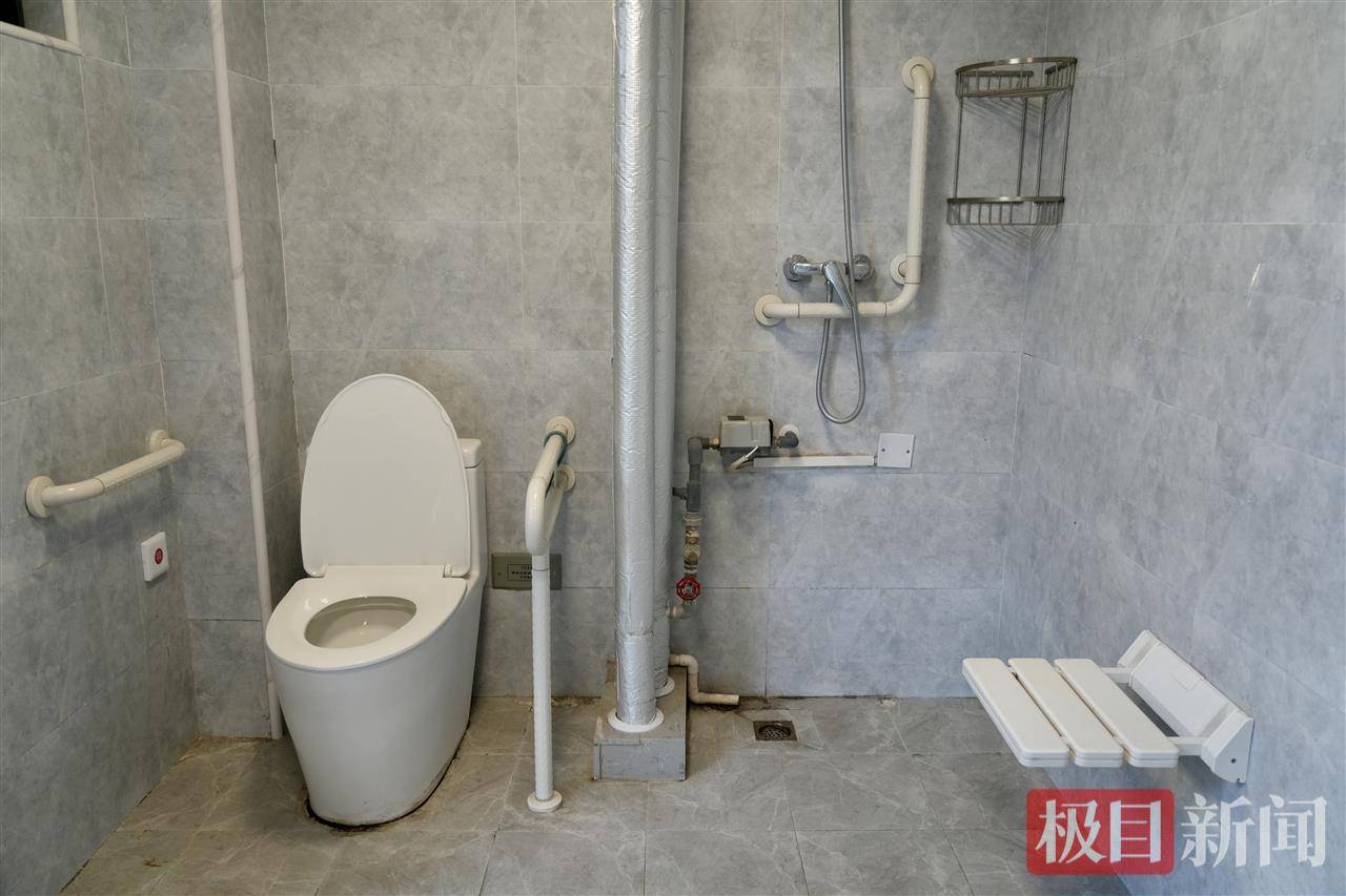 “玻璃娃娃”田艳青踏入武大校园!校方准备无障碍宿舍<strong></p>
<p>帮呗币价格</strong>,母亲能同寝陪读