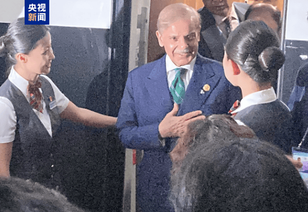 多国领导人抵达北京