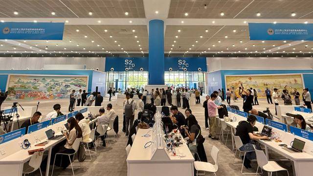 上合天津峰会22米巨幅壁画火出圈<strong></p>
<p>币圈和链圈</strong>，这些中外元素你认出几个？