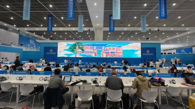 上合天津峰会22米巨幅壁画火出圈<strong></p>
<p>币圈和链圈</strong>，这些中外元素你认出几个？