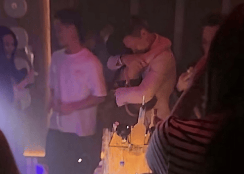 演员胡杏儿回应老公独自去夜店被拍：很正常的社交<strong></p>
<p>币圈和链圈</strong>，都是好朋友