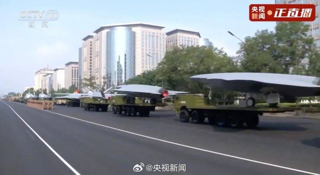 东风-61、巨浪-3、折叠翼预警机、歼-20S<strong></p>
<p>炒币子</strong>,画面披露!