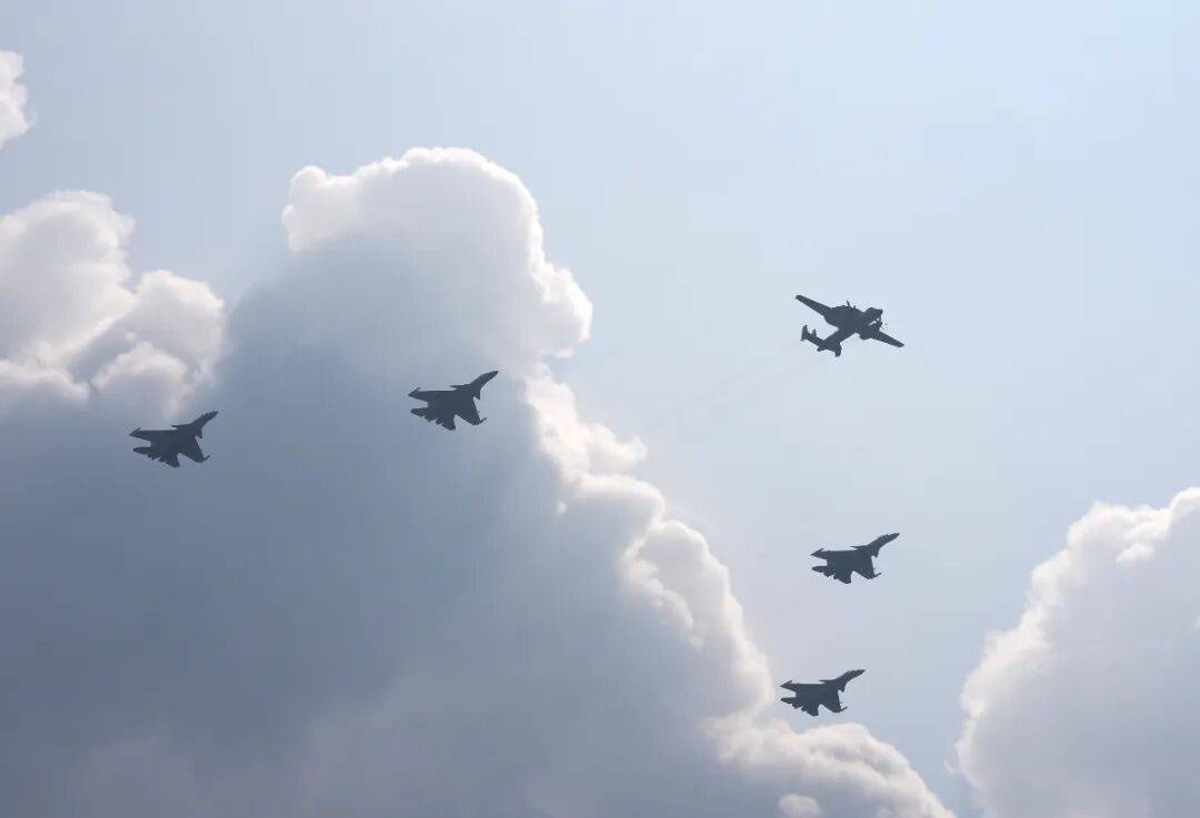 新华社出图<strong></p>
<p>炒币子</strong>！