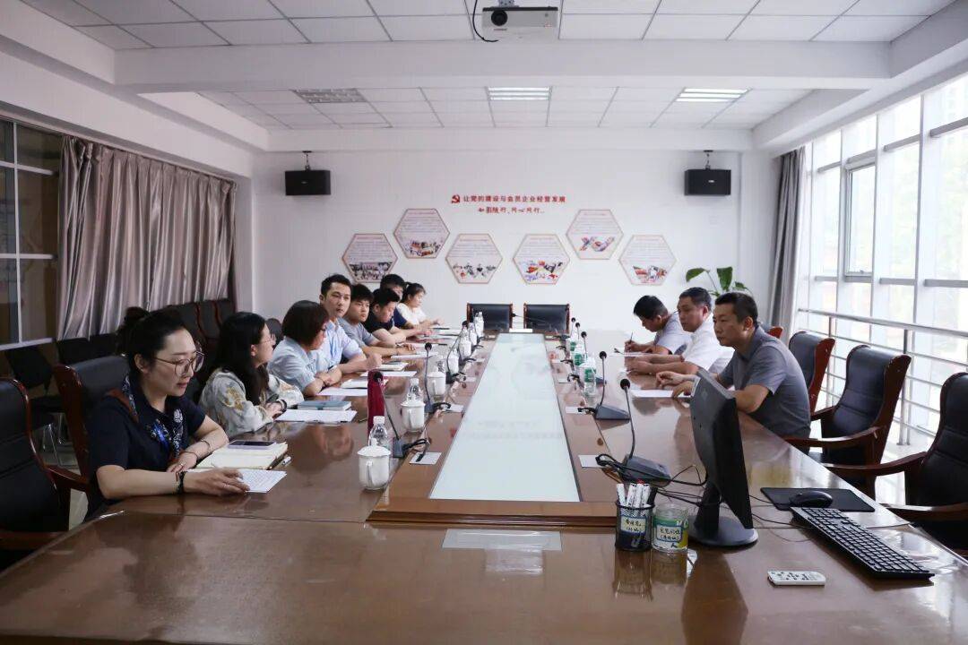 解青年创业难题<strong></p>
<p>炒币子</strong>,聚青春发展力量——团市委开展创新思维与青年创业主题交流活动