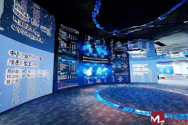 浪潮云打造了人工智能工厂<strong></p>
<p>炒币交易软件</strong>，成为全球第四个、国内第一个实体化的人工智能工厂