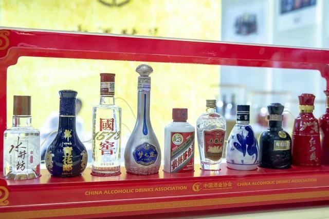 “小甜水”扎堆<strong></p>
<p>新中产炒币实录</strong>，五粮液们盯上了年轻人