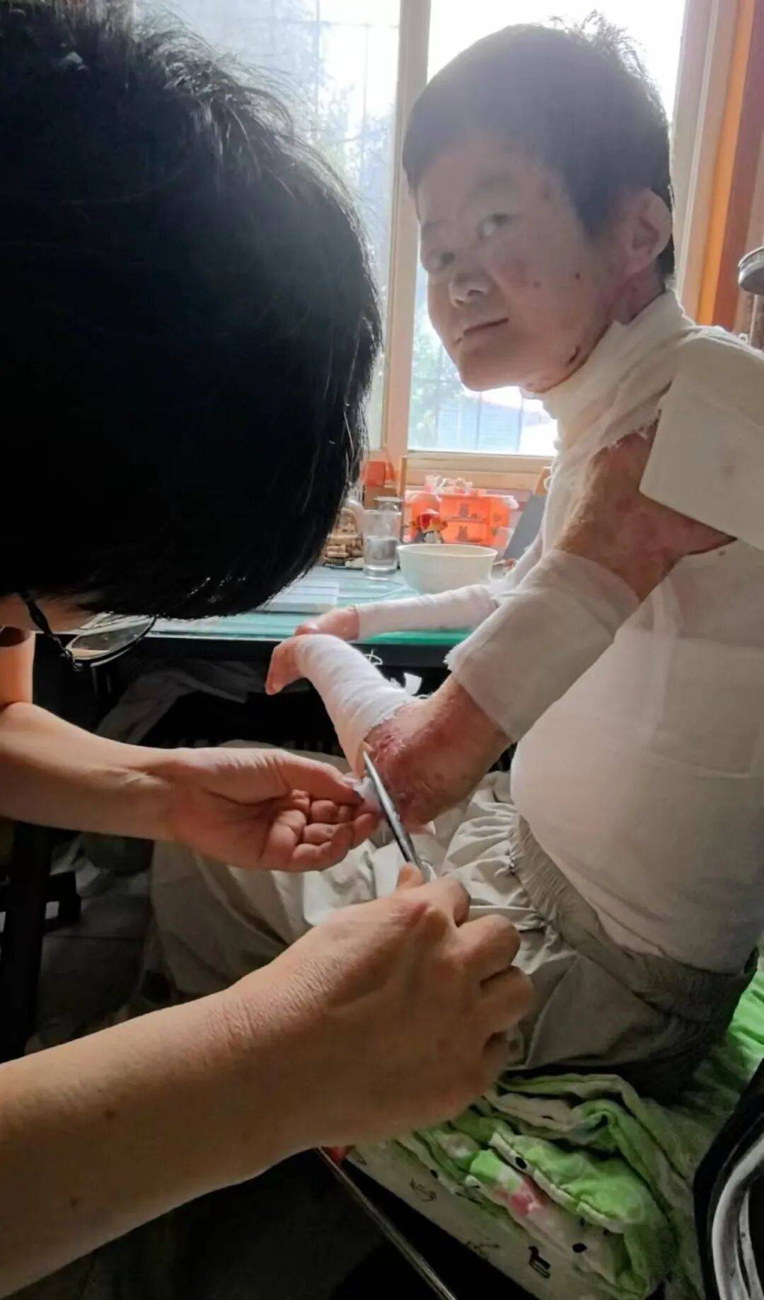 医生断言“活不过2岁”的郑州罕见病女孩<strong></p>
<p>新中产炒币实录</strong>，24岁“带伤出征”，开启西藏之行