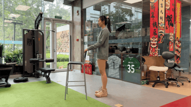 身体有这 5 种表现<strong></p>
<p>圜币</strong>,说明你的骨头已经悄悄变脆了!越早知道越好