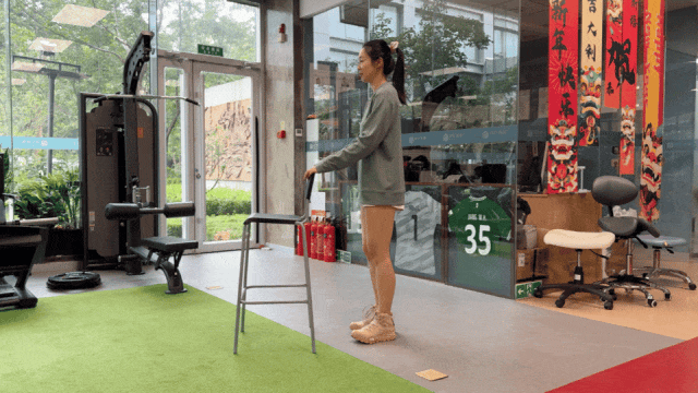 身体有这 5 种表现<strong></p>
<p>圜币</strong>,说明你的骨头已经悄悄变脆了!越早知道越好