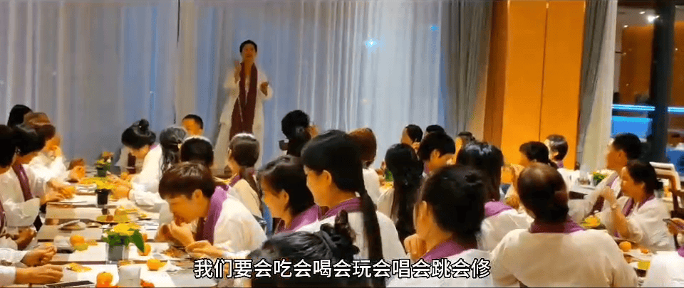 中国之声特别报道丨以心理疗愈为幌子的敛财骗局<strong></p>
<p>佰通币</strong>，如何一步步套牢消费者？