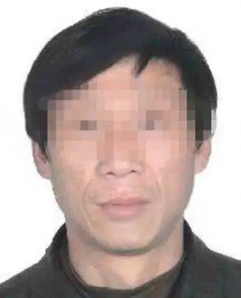 男子自称“玉皇大帝”<strong></p>
<p>佰通币</strong>,奸淫妇女10人,敛财超500万元