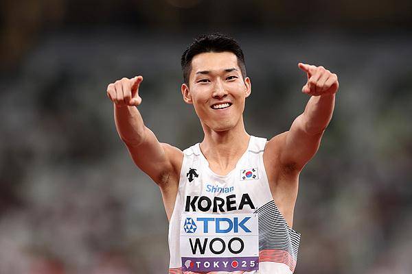 田径世锦赛|男子跳高屈居亚军<strong></p>
<p>晋商币</strong>,禹相赫就是韩国田径的门面