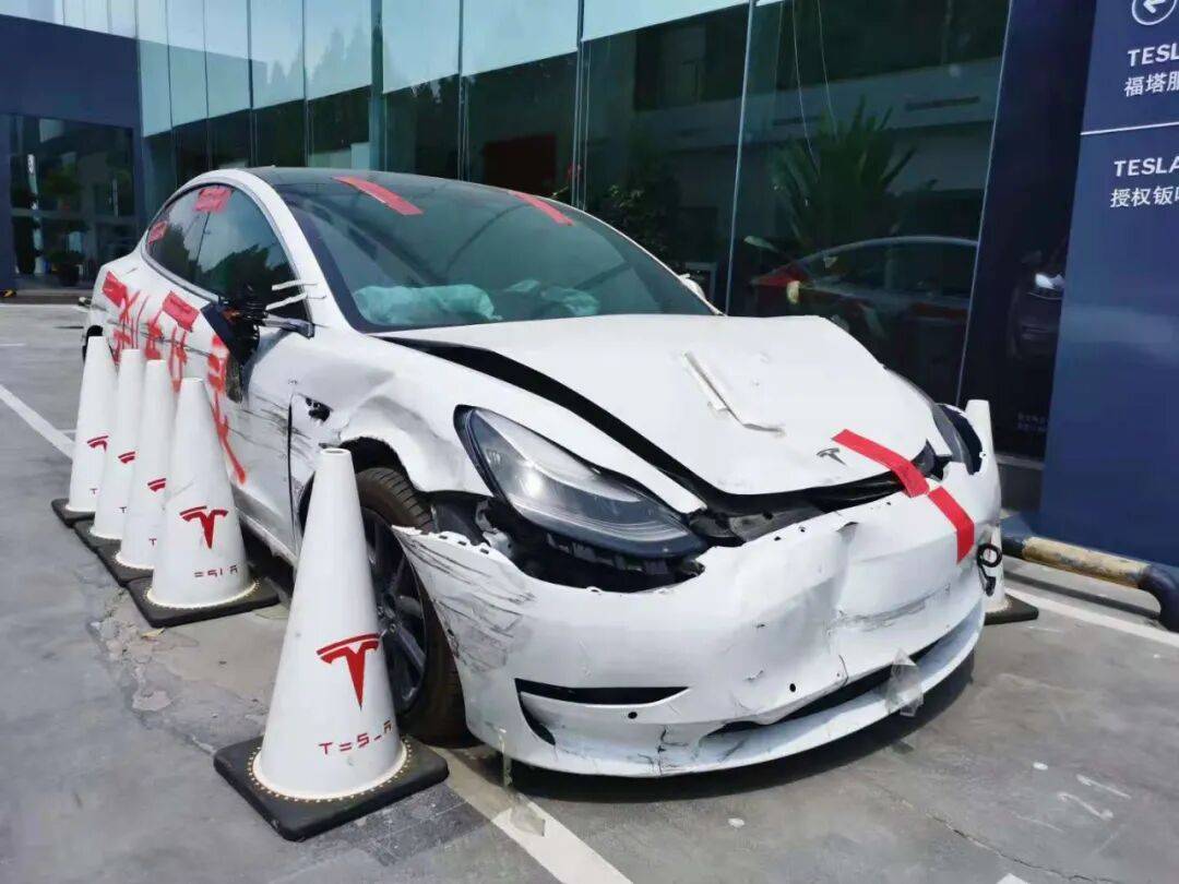 独家对话特斯拉“车顶维权”女车主:终于赢<strong></p>
<p>晋商币</strong>了特斯拉一次