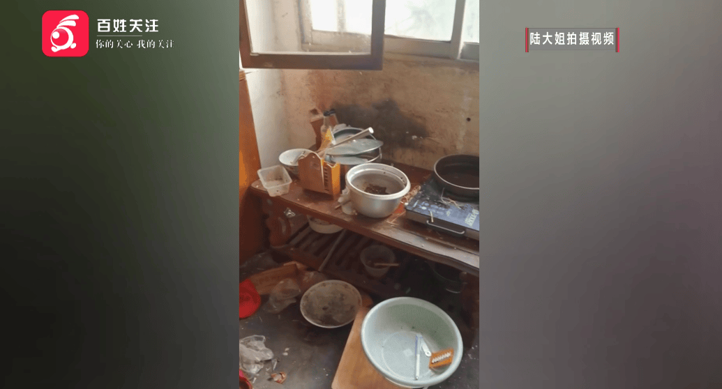 心酸!12岁男孩“独居”贵阳一安置房内<strong></p>
<p>币友圈</strong>,父亲回应:迫于无奈,因为……