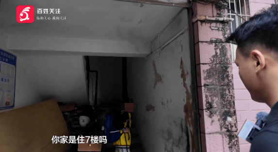 心酸!12岁男孩“独居”贵阳一安置房内<strong></p>
<p>币友圈</strong>,父亲回应:迫于无奈,因为……