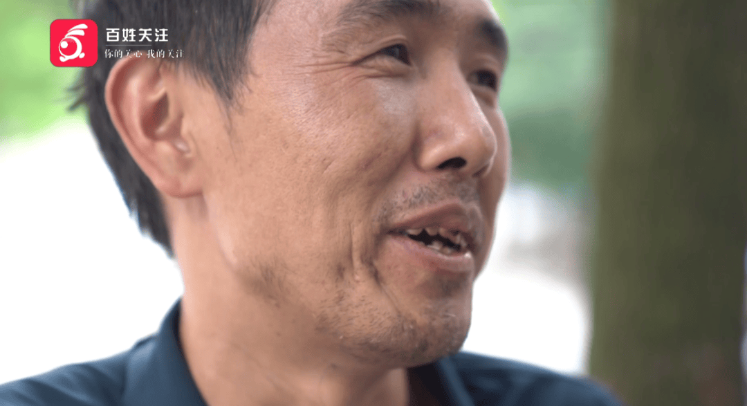 心酸!12岁男孩“独居”贵阳一安置房内<strong></p>
<p>币友圈</strong>,父亲回应:迫于无奈,因为……