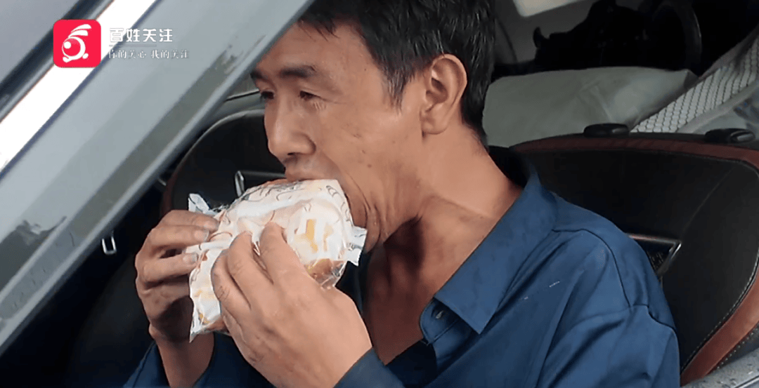 心酸!12岁男孩“独居”贵阳一安置房内<strong></p>
<p>币友圈</strong>,父亲回应:迫于无奈,因为……