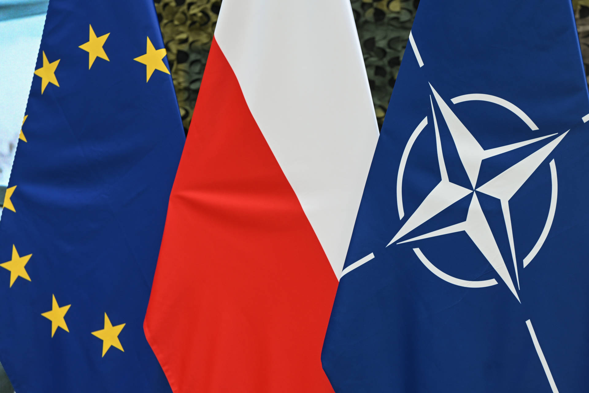 德国出动战斗机拦截俄军机！俄军：击沉2艘乌克兰无人艇<strong></p>
<p>币澳国际</strong>，65架无人机！乌军：击退俄军多次进攻