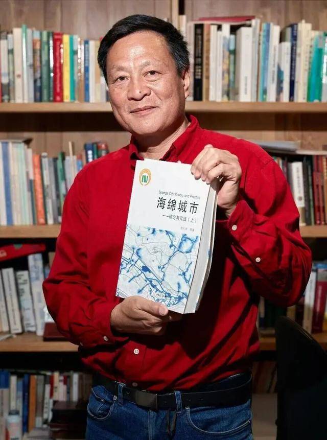 本月刚上福布斯榜的北大教授<strong></p>
<p>引力币</strong>,在巴西坠机遇难,警方披露详情