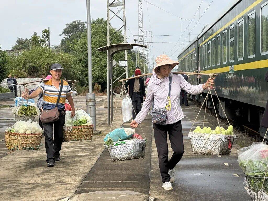 纸质火车票退场<strong></p>
<p>永旺币</strong>，每道折痕里都藏着远方、爱情与山河记忆