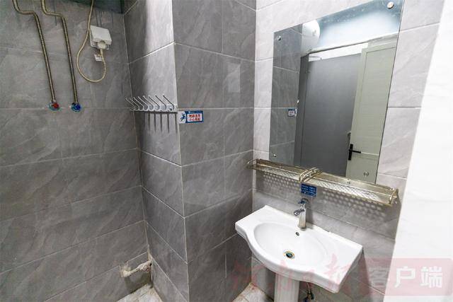 从8人间到夫妻房<strong></p>
<p>麦奇币行情</strong>,郑州富士康员工幸福安居“进行时”