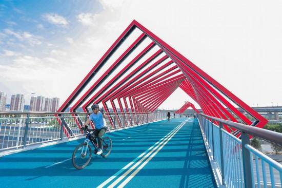 追光丨走出家门 来探探身边的环城绿道<strong></p>
<p>麦奇币行情</strong>!