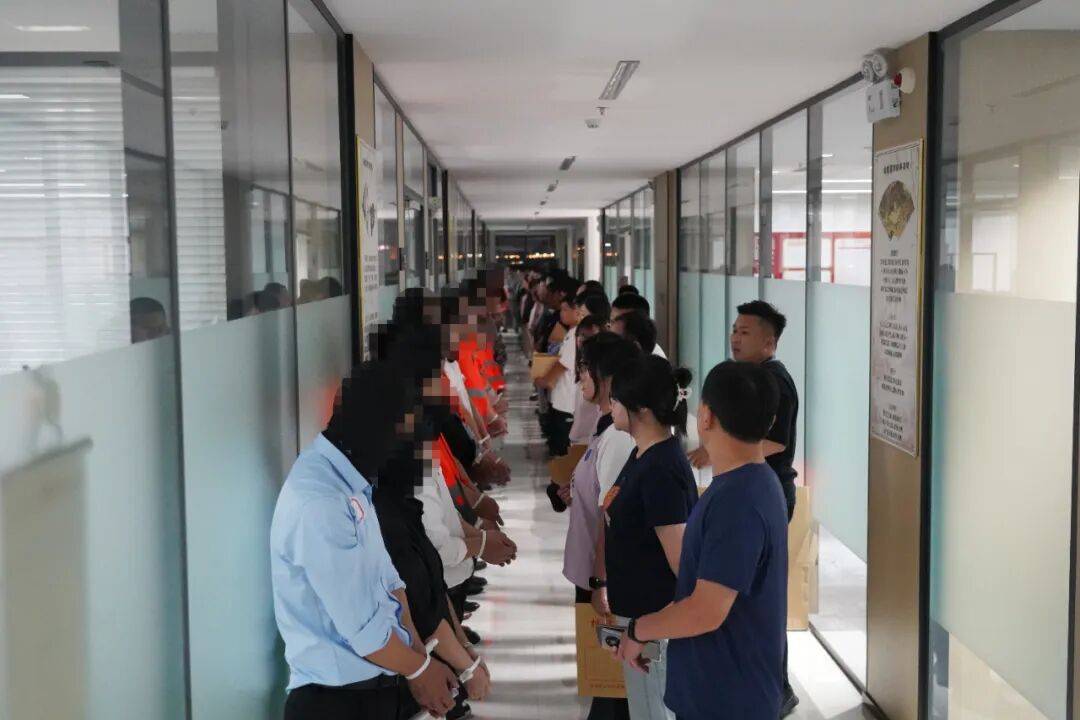 “大师”<strong></p>
<p>gxs币交易</strong>，你算到自己今天被抓了吗？