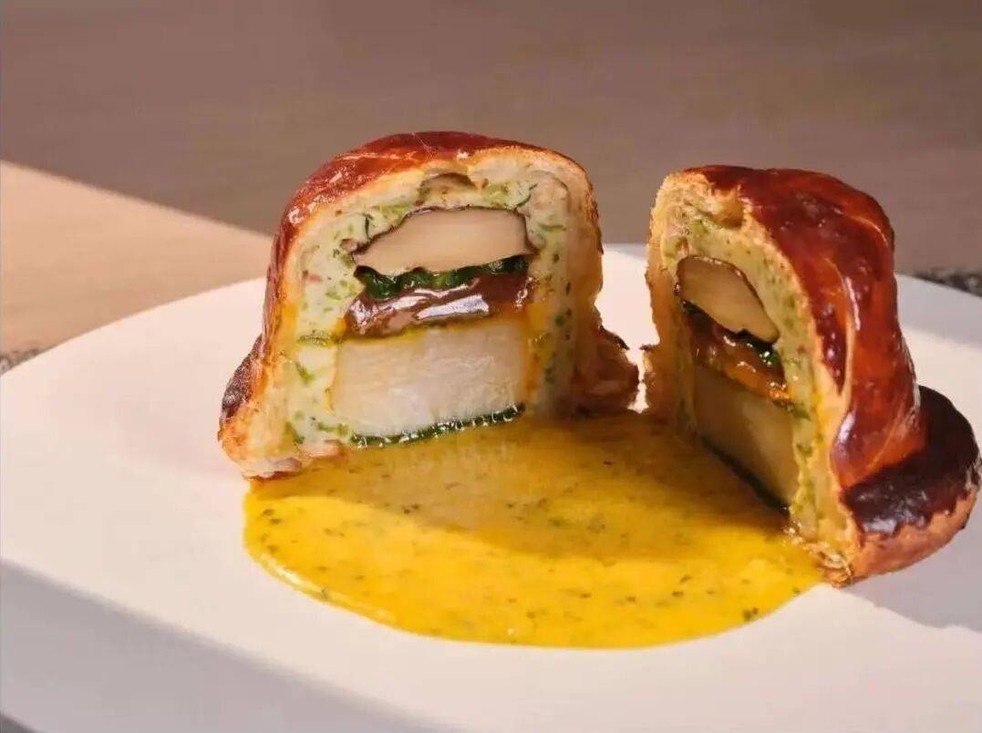 精致餐饮<strong></p>
<p>gxs币交易</strong>,以饭封神 | 商业头条No.94