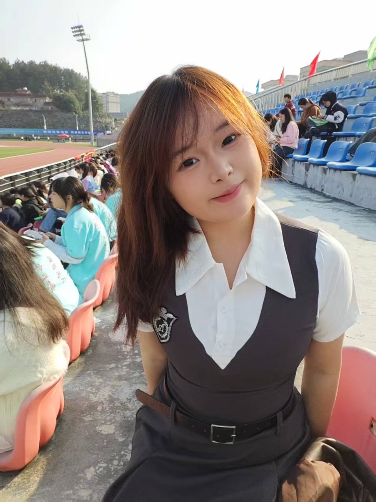 那个让老师骄傲的“调皮”班级！30年同学聚会<strong></p>
<p>龙渊币</strong>，还伴有一封来自贵州的感谢信