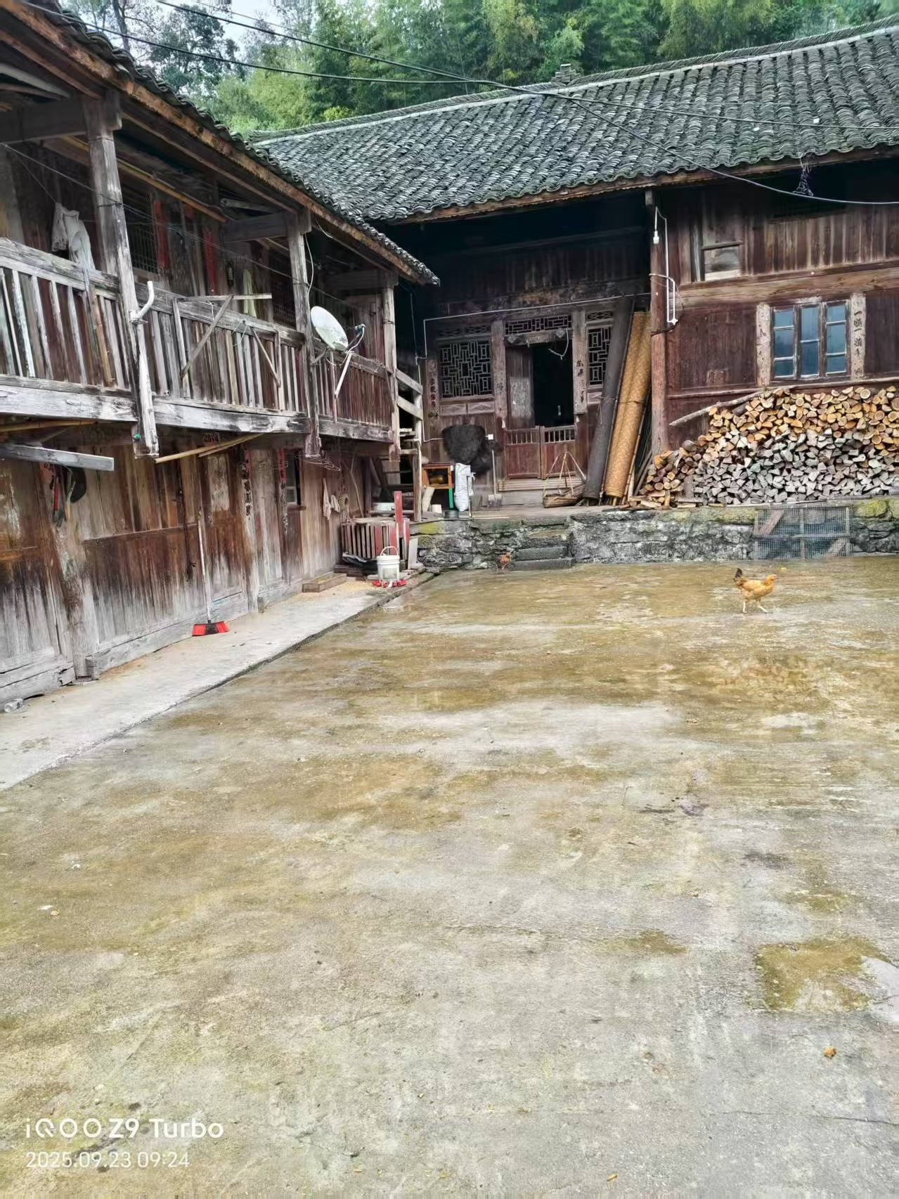 那个让老师骄傲的“调皮”班级！30年同学聚会<strong></p>
<p>龙渊币</strong>，还伴有一封来自贵州的感谢信