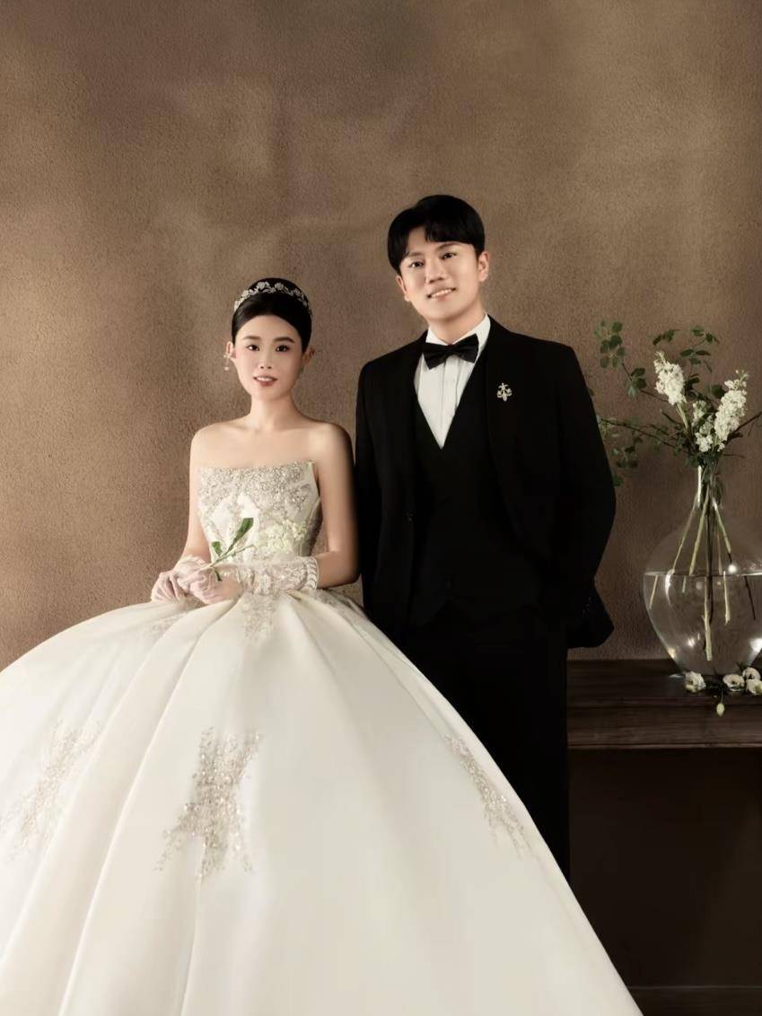 “千万富翁”解克锋儿子解清帅将举办婚礼<strong></p>
<p>币圈老沈</strong>,解克锋:很开心,邀请了部分寻亲家长参加