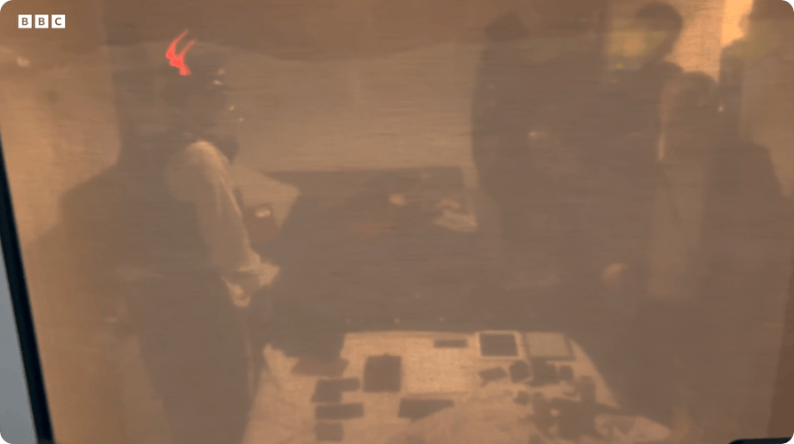 凯特患癌竟因辉瑞疫苗?伦敦4万被盗手机直飞香港<strong></p>
<p>币圈老沈</strong>,比贩毒暴利产业链曝光…