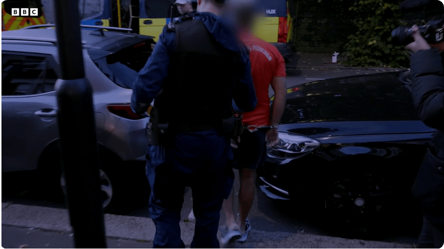 凯特患癌竟因辉瑞疫苗?伦敦4万被盗手机直飞香港<strong></p>
<p>币圈老沈</strong>,比贩毒暴利产业链曝光…