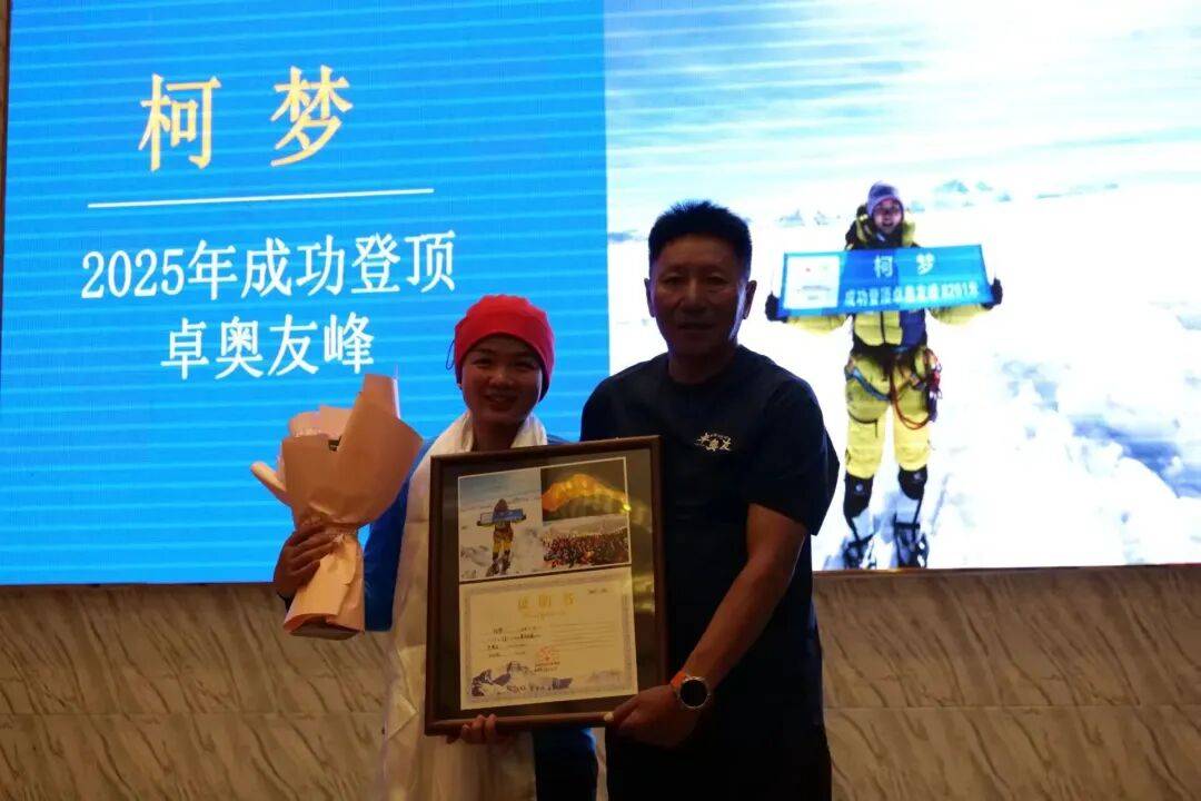 早安·黄石 | 高温黄色省级预警 / 黄石楼市最新数据公布 / <strong></p>
<p>币圈老沈</strong>我市假期发送旅客逾408万人次