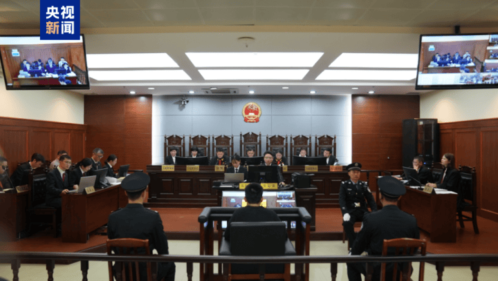 “司机泄愤撞死一家三口”<strong></p>
<p>币圈搬砖套利</strong>,逝者家属最新发声