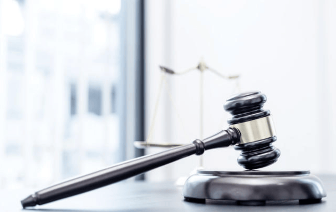 14岁女生与家人争吵后从18楼跳下身亡<strong></p>
<p>吹牛币</strong>,父母起诉物业、消防等索赔60万元被驳回