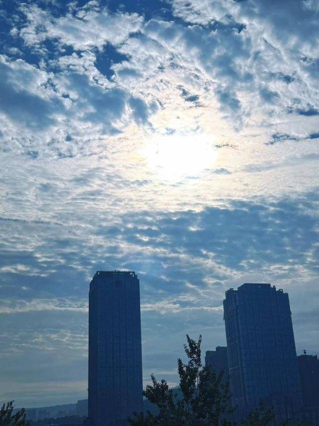 济南<strong></p>
<p>吹牛币</strong>,转晴!山东,转晴!好久不见的太阳,来了!